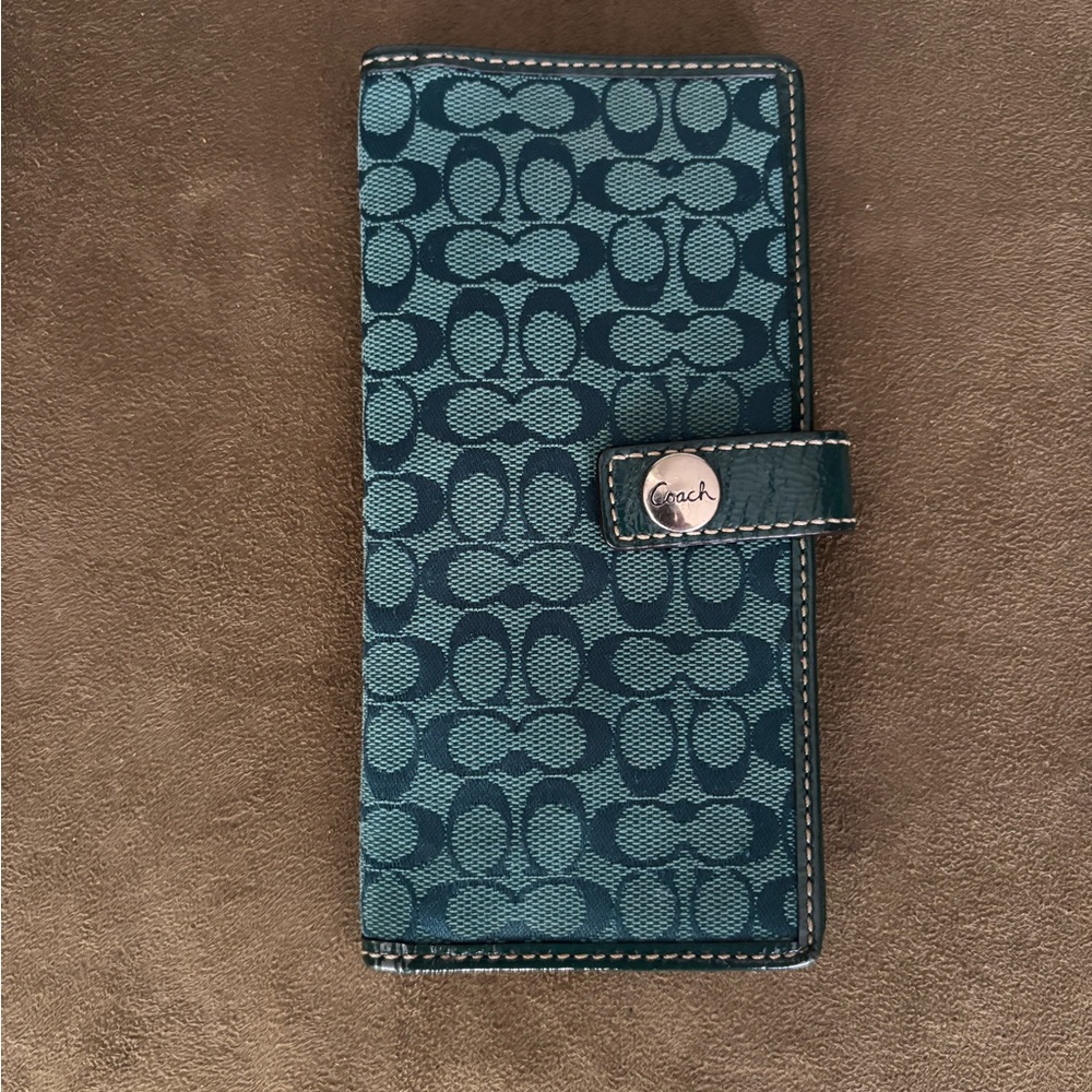 *SOLD* Vintage Coach Blue Signature Jacquard Bifold Wallet EUC